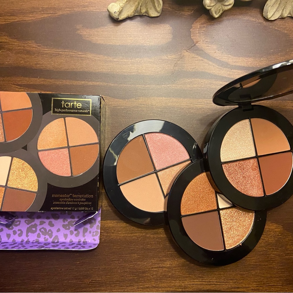 tarte. MANEATER TEMPTATION eyeshadow wardrobe palette